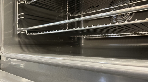 Seal on a single oven